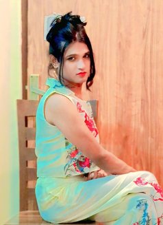 Pihu - escort in New Delhi Photo 4 of 6