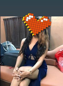 Pihu - escort in New Delhi Photo 2 of 4