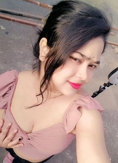 Pihu - escort in New Delhi Photo 1 of 4