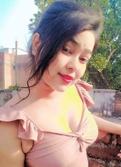 Pihu - escort in New Delhi Photo 4 of 4