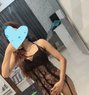 Pihu - escort in New Delhi Photo 1 of 5