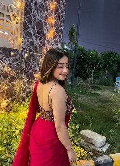 Pihu Sharma - escort in Ajmān Photo 4 of 5