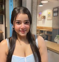 Pihu Sharma - puta in Gurgaon