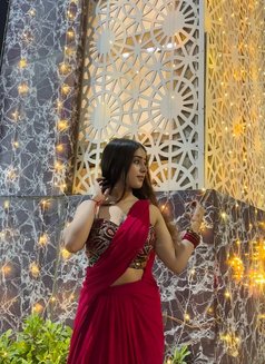 Pihu Sharma - escort in Sharjah Photo 5 of 5