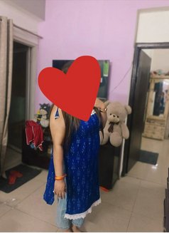 Pihu singh independent girl - escort in Noida Photo 1 of 2