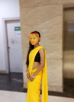 Piiya - escort in Mumbai Photo 2 of 6
