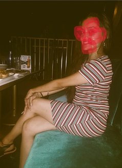 Piiya - escort in Mumbai Photo 3 of 6
