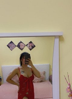 Pikky - escort in Muscat Photo 2 of 5