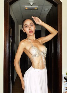 Pim 8 Inches - Transsexual adult performer in Pattaya Photo 10 of 14