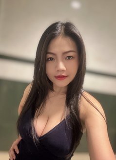 Pim - escort in Bangkok Photo 5 of 13