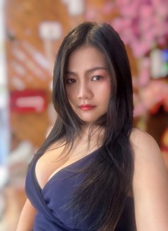 Pim - escort in Bangkok Photo 12 of 13