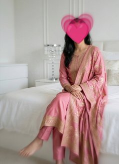 Pinal - escort in Mumbai Photo 1 of 3