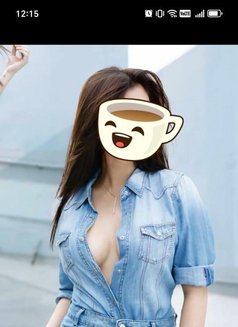 Pinay Big Boobs good sucker - puta in Dubai Photo 2 of 4