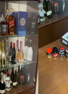 PINAY ,EXTREMELY WILD TOP,Medically SAFE - Transsexual escort in Dubai Photo 1 of 30