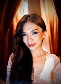 PinayTSAnaconda - Transsexual escort in Manila Photo 5 of 6