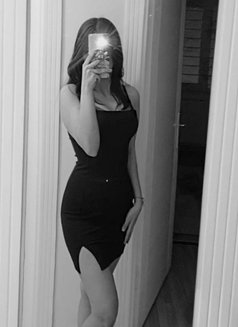 Ping Pong in bed - escort agency in Chennai Photo 4 of 6