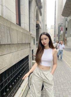 Pingping VIP 萍萍 - escort in Singapore Photo 20 of 23