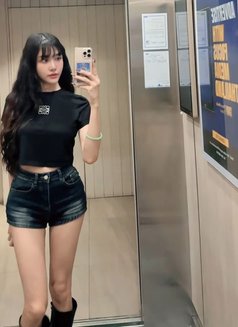 Pingping - escort in Taipei Photo 2 of 2