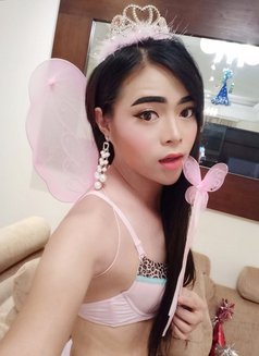 Pink Chalisa Thailand - Transsexual escort in Al Manama Photo 18 of 19
