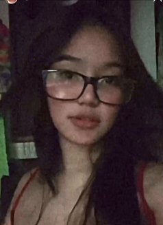 Pink - escort in Manila Photo 3 of 4