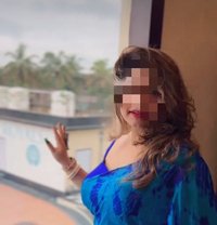 Independent cam - escort in Kochi