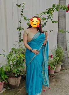 PINKI PUNJABI PATOLA ONLY OUTCALL - escort in New Delhi Photo 9 of 19