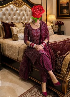 PINKI PUNJABI PATOLA ONLY OUTCALL - escort in New Delhi Photo 1 of 19