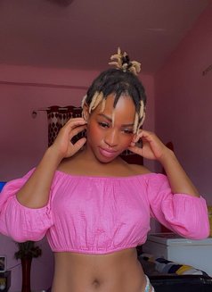 Pinkie - escort in Kolkata Photo 3 of 4