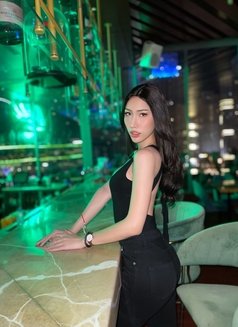 Faraa Bigcock young ladyboy - Transsexual escort in Bangkok Photo 6 of 22