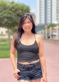 Pinky - puta in Dubai Photo 3 of 8