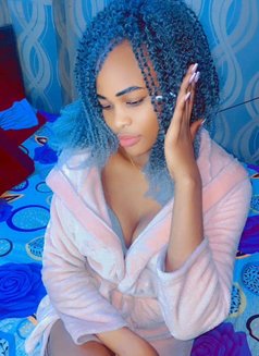 PINKY, HOT AFRICAN ESCORT - escort in New Delhi Photo 4 of 8