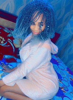 PINKY, HOT AFRICAN ESCORT - escort in New Delhi Photo 6 of 8