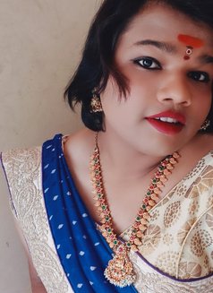 Pinky - Transsexual escort in Hyderabad Photo 7 of 8
