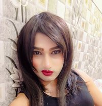 Pinky - Transsexual escort in New Delhi