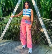 Pinky - escort in Doha