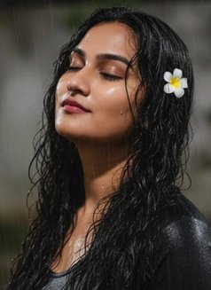 Pinky Sexy Girl - Acompañantes transexual in Hyderabad Photo 1 of 2