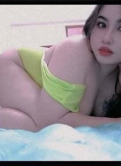 Pinky - escort in Al Juffair Photo 1 of 3