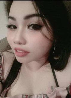 Pinky - escort in Al Juffair Photo 3 of 3