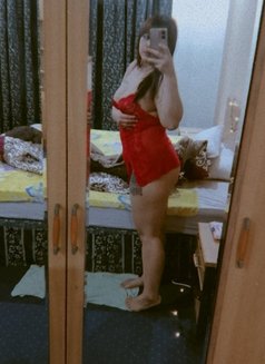 Pinky - escort in Al Manama Photo 5 of 8