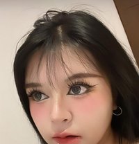 Pinky - escort in Al Manama