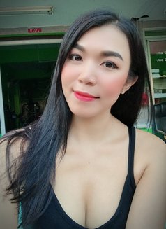 Pinky - puta in Pattaya Photo 2 of 3