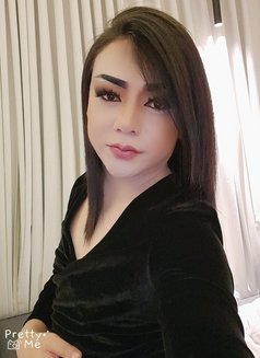 Pinky Thailand - Transsexual escort in Jeddah Photo 3 of 5