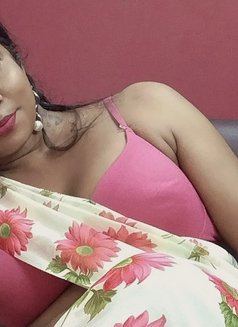 Pinky the Unicorn - Transsexual escort in Chennai Photo 3 of 20