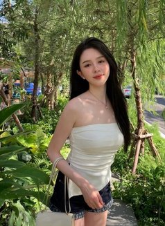 Piona - escort in Bangkok Photo 3 of 3