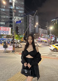 Pipi Chanel - puta in Tokyo Photo 11 of 12