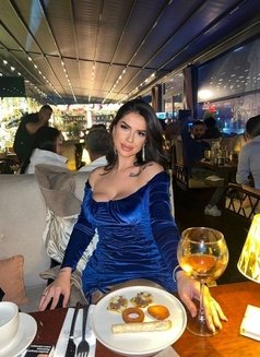 Daria - escort in Cairo Photo 7 of 13