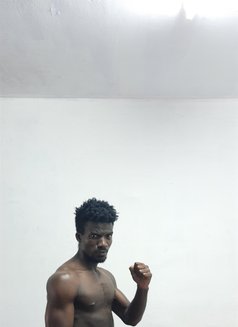 Pitar Noir - Male escort in Dubai Photo 5 of 5