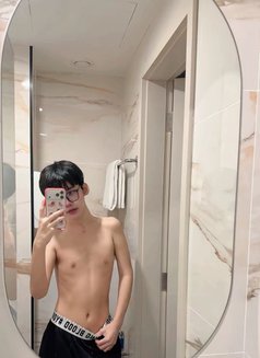 Piter πΉππ―π΅ - Male escort in Bangkok Photo 5 of 6