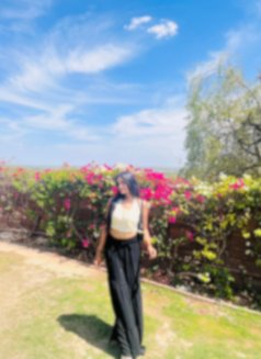 𝗣𝗿𝗮𝗰𝗵𝗶 𝗔𝗺𝗯𝗲𝗿 𝗛𝗮𝘇𝗲𝗹 𝗘𝘆e - escort in Mumbai Photo 14 of 16