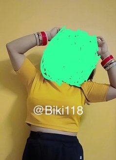 Paid real meet vc couple and lesbian cam - escort in Kolkata Photo 10 of 14